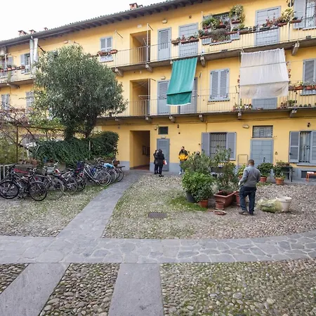 Charming Ringhiera * Milánó